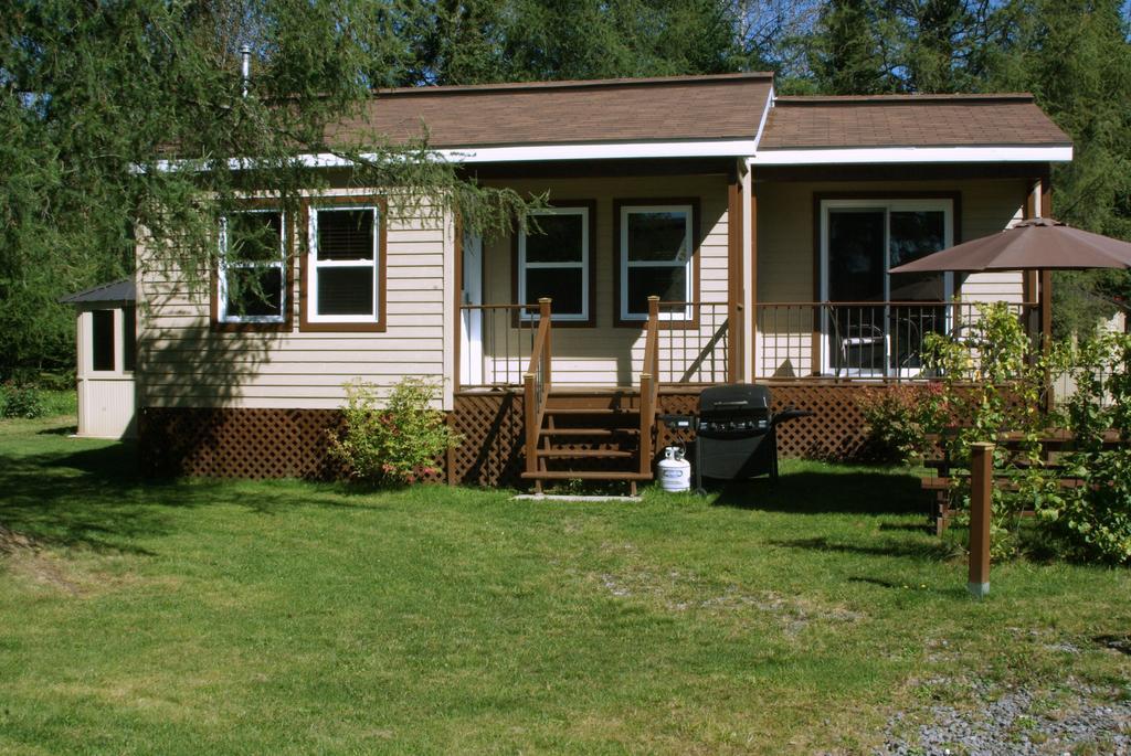 Emme Chalets Sainte-Lucie-de-Doncaster Zimmer foto