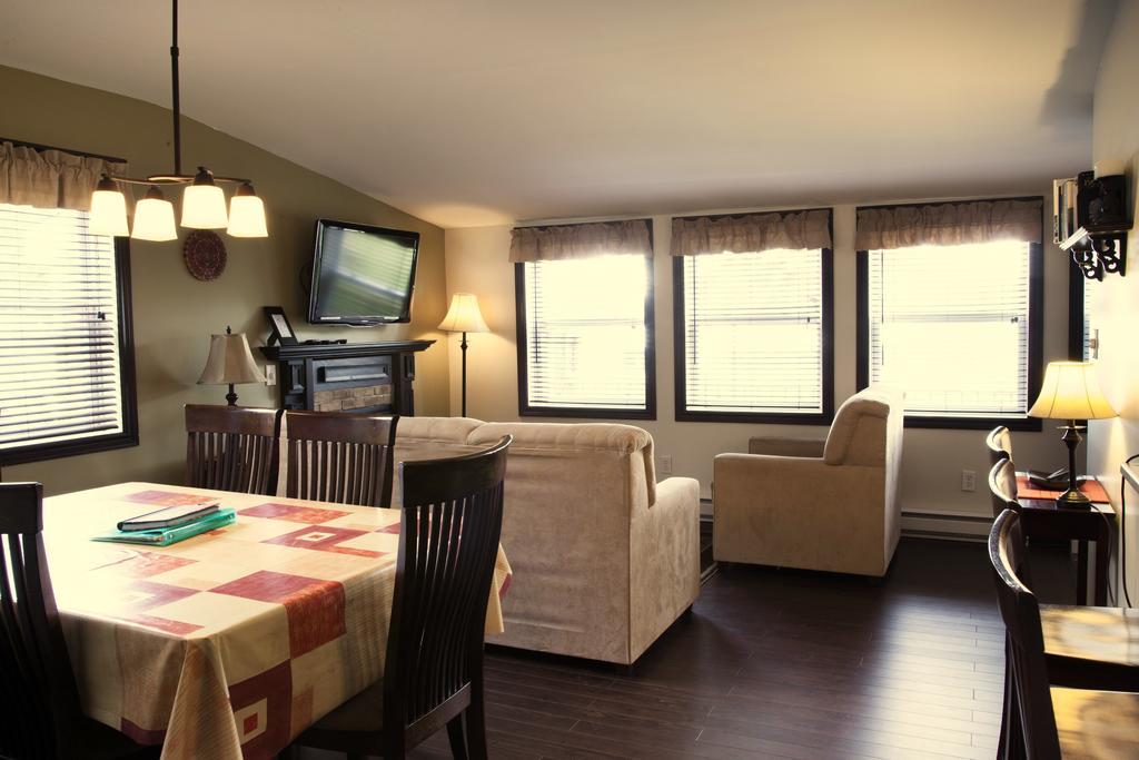 Emme Chalets Sainte-Lucie-de-Doncaster Zimmer foto